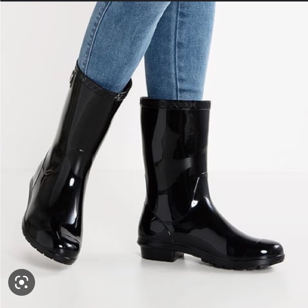 UGG Sienna Sherpa-lined Rain Boots Size 7